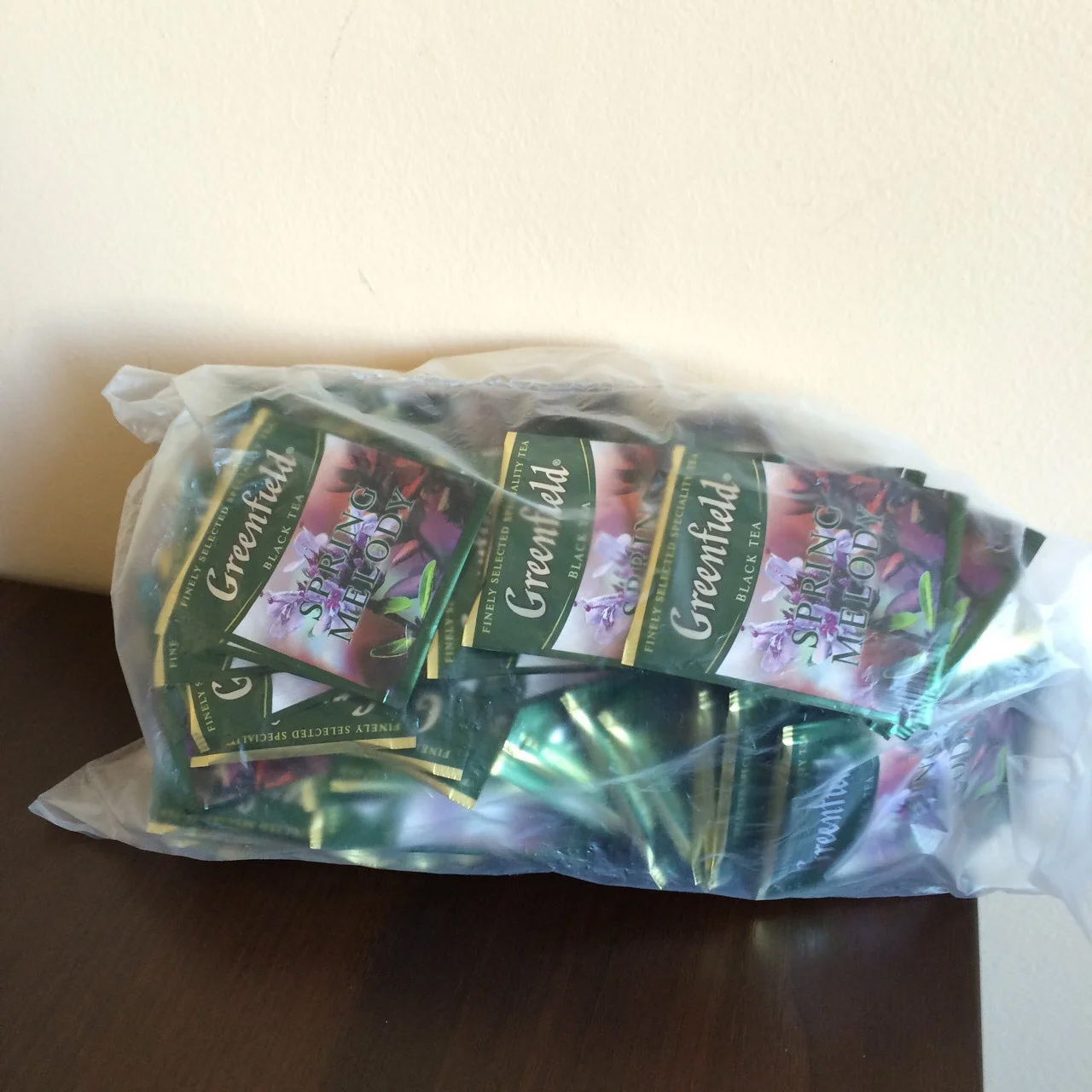 Чай чорний ароматизований Spring Melody, 100пак по 1,5г Greenfield - фото 1