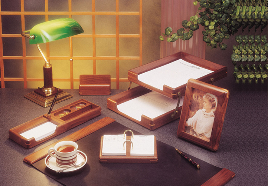 Набор настольный деревянный 6 предметов, орех Bestar - фото 1