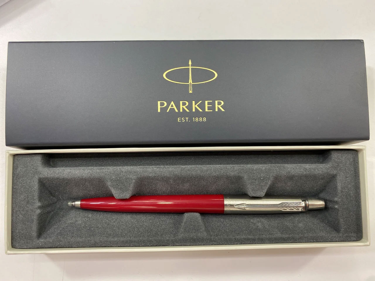 Ручка кулькова Jotter Standart, затиск - сталь, черв. Parker - фото 1