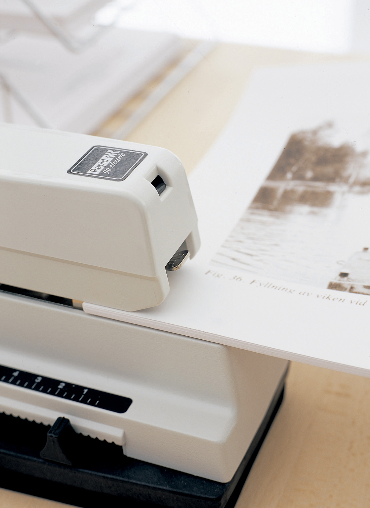 Степлер электрический 66/7 30л. 90EC, бел. Rapid - фото 5