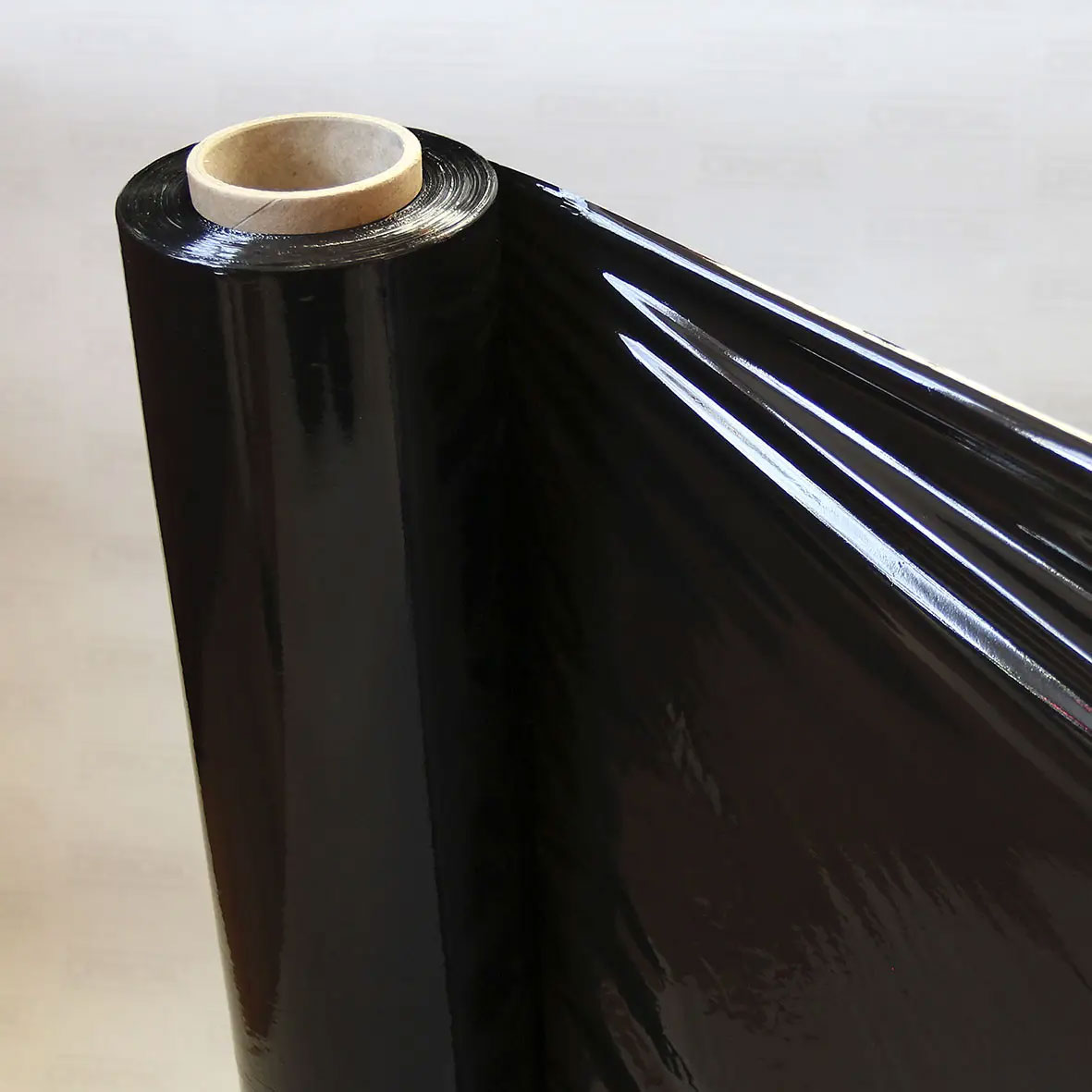 Пленка-стрейч для упаковки паллет 20мкм. 500мм.*200м., черн. Украина - фото 2