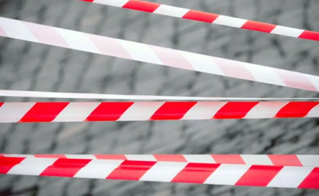 Лента сигнальная 72мм.*100м., бело-красн. Украина - фото 2