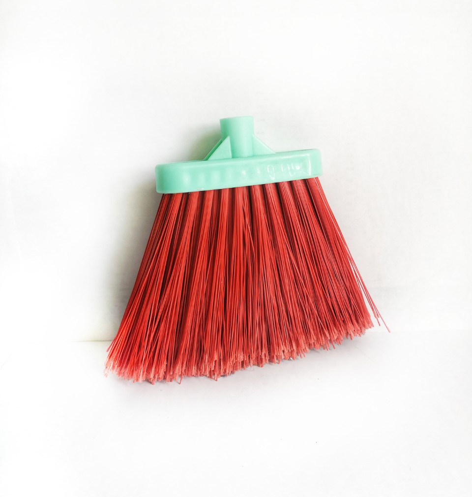 Щетка тротуарная синтетическая, ширина 32см, высота щетины 18см., мягкая, без ручки, красн. Uctem - фото 1