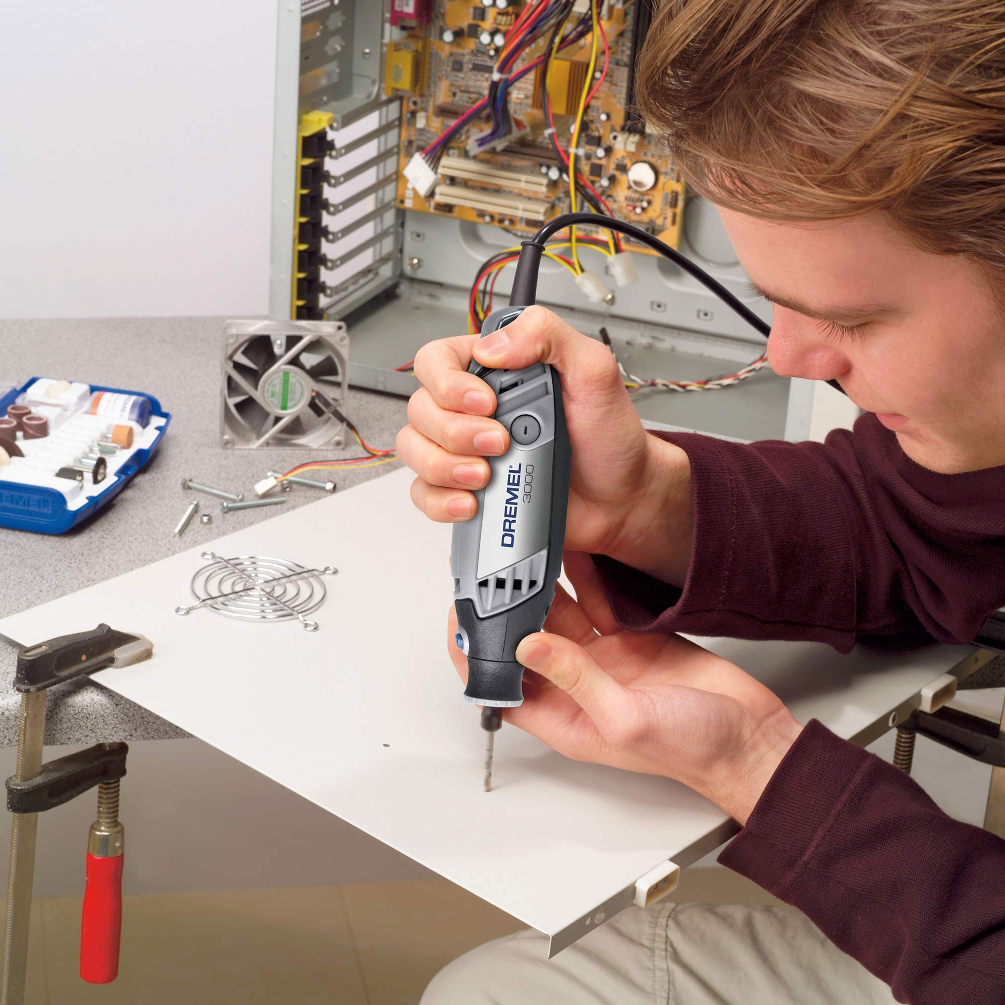 Сверла по металлу Dremel 628, набор 7шт., 0.8,1.2,1.6,2.0,2.4,2.8,3.0 мм, HSS (2.615.062.832) Dremel - фото 1