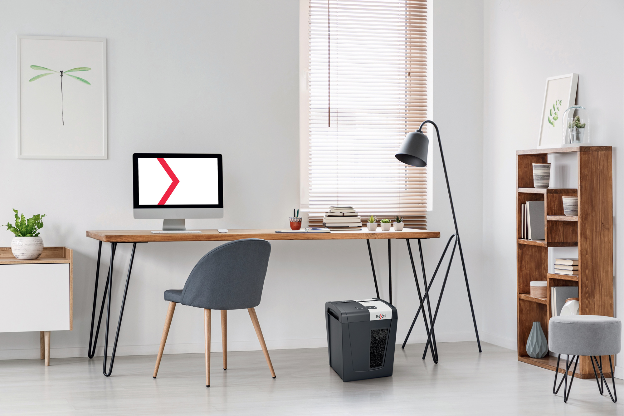 Знищувач документів Secure X10, P4 10 листів., перехресна різання, корзина 18л Rexel - фото 4