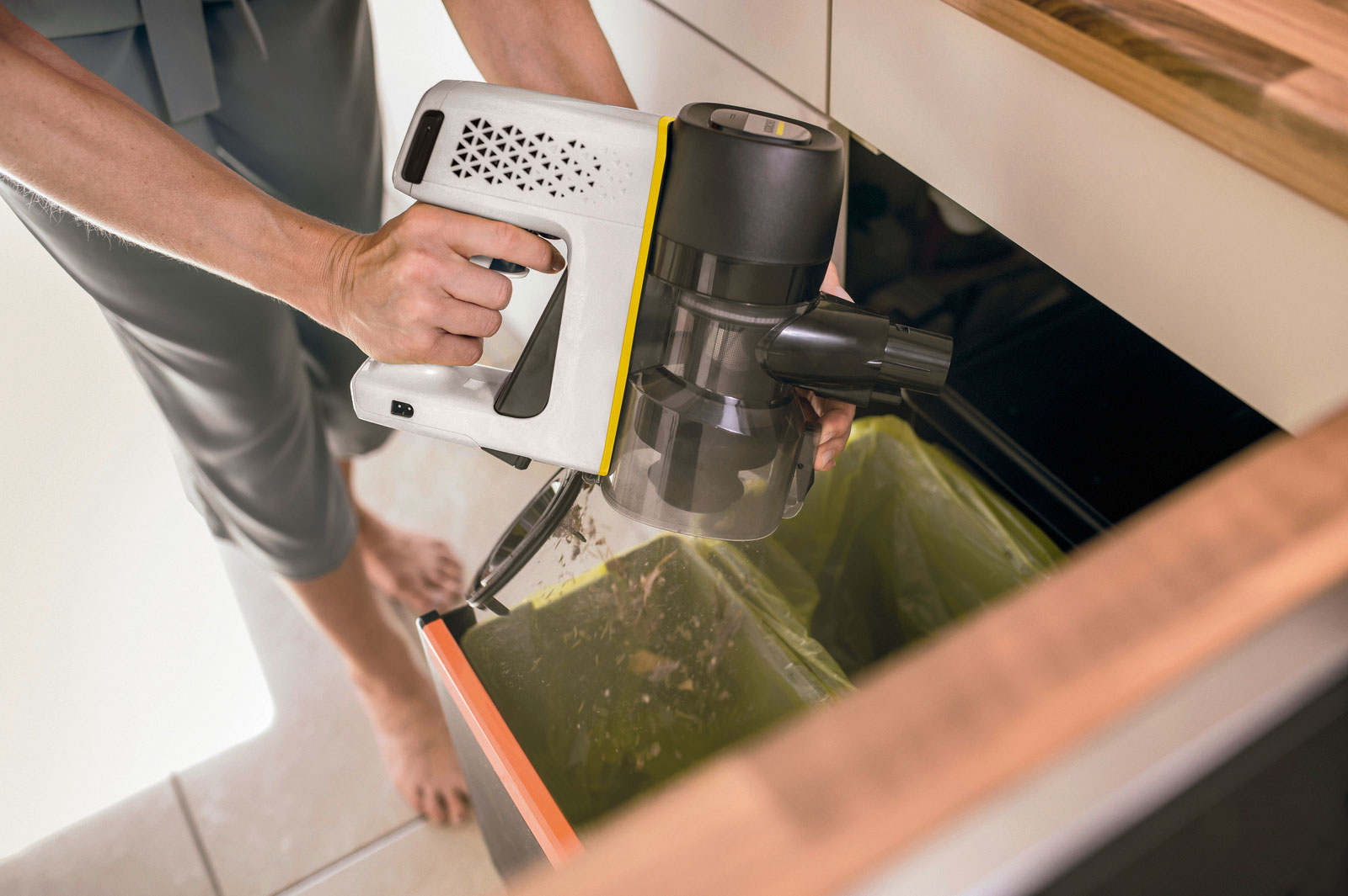 Пилосос акумуляторний для сухого прибирання VC 4 CORDLESS PREMIUM MYHOME (1.198-640.0) Kaercher - фото 4