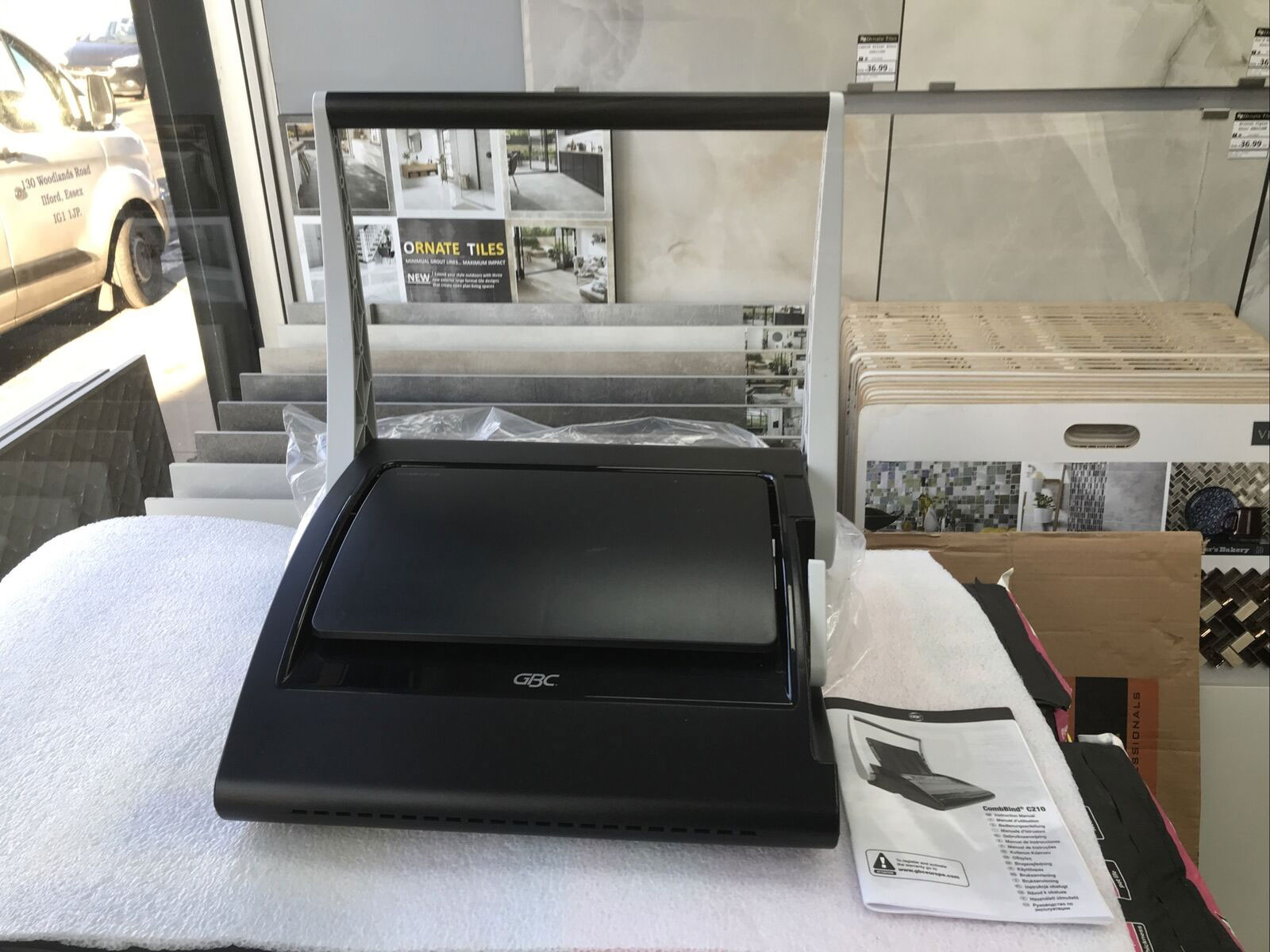 Біндер для пластикових пружин CombBind C210, до 450арк., діркопробивач на 25арк. GBC - фото 4