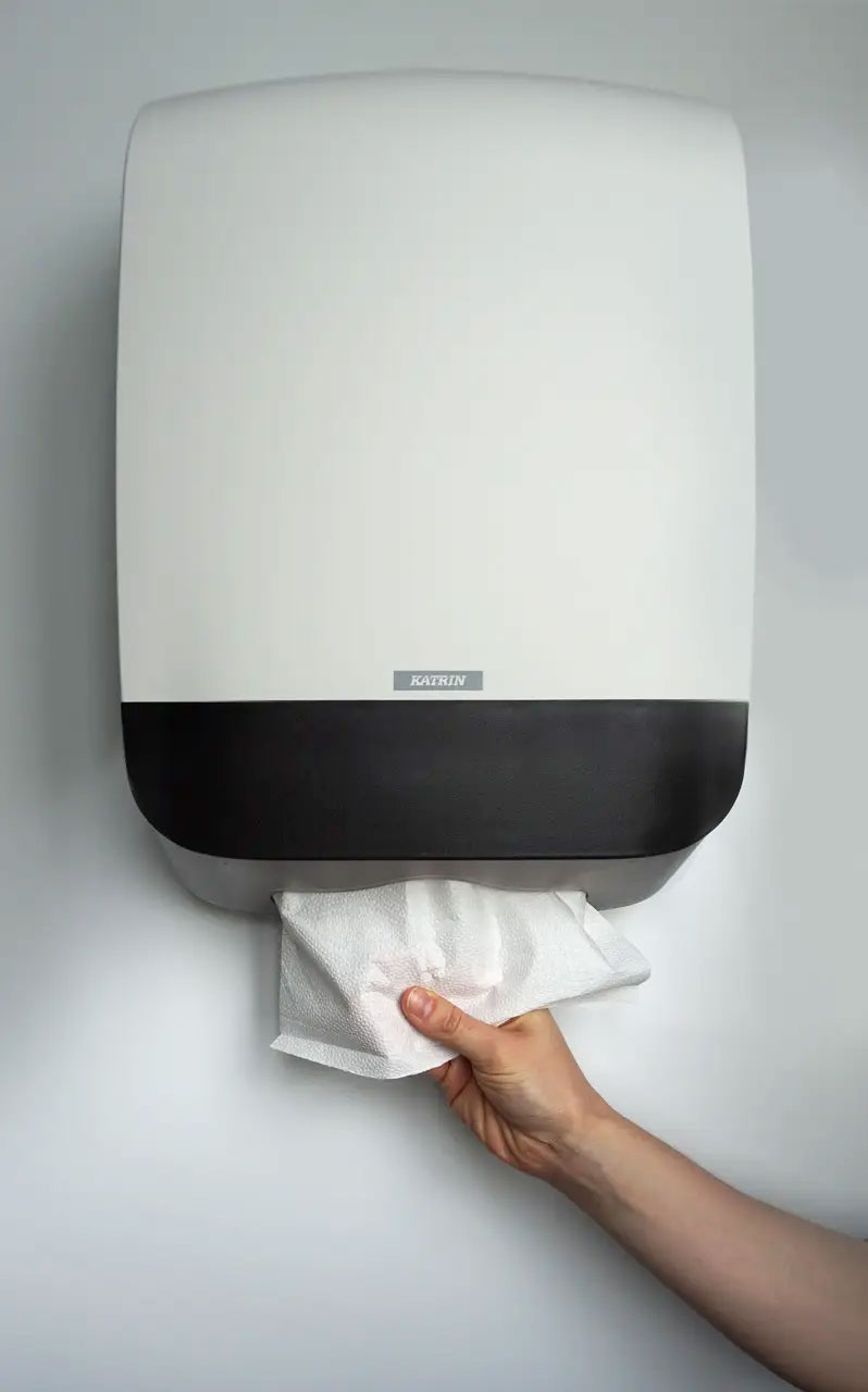 Диспенсер для полотенец Inclusive Hand Towel M, C-Fold, Non Stop, One Stop и Zig Zag, бел. (90168) Katrin - фото 2