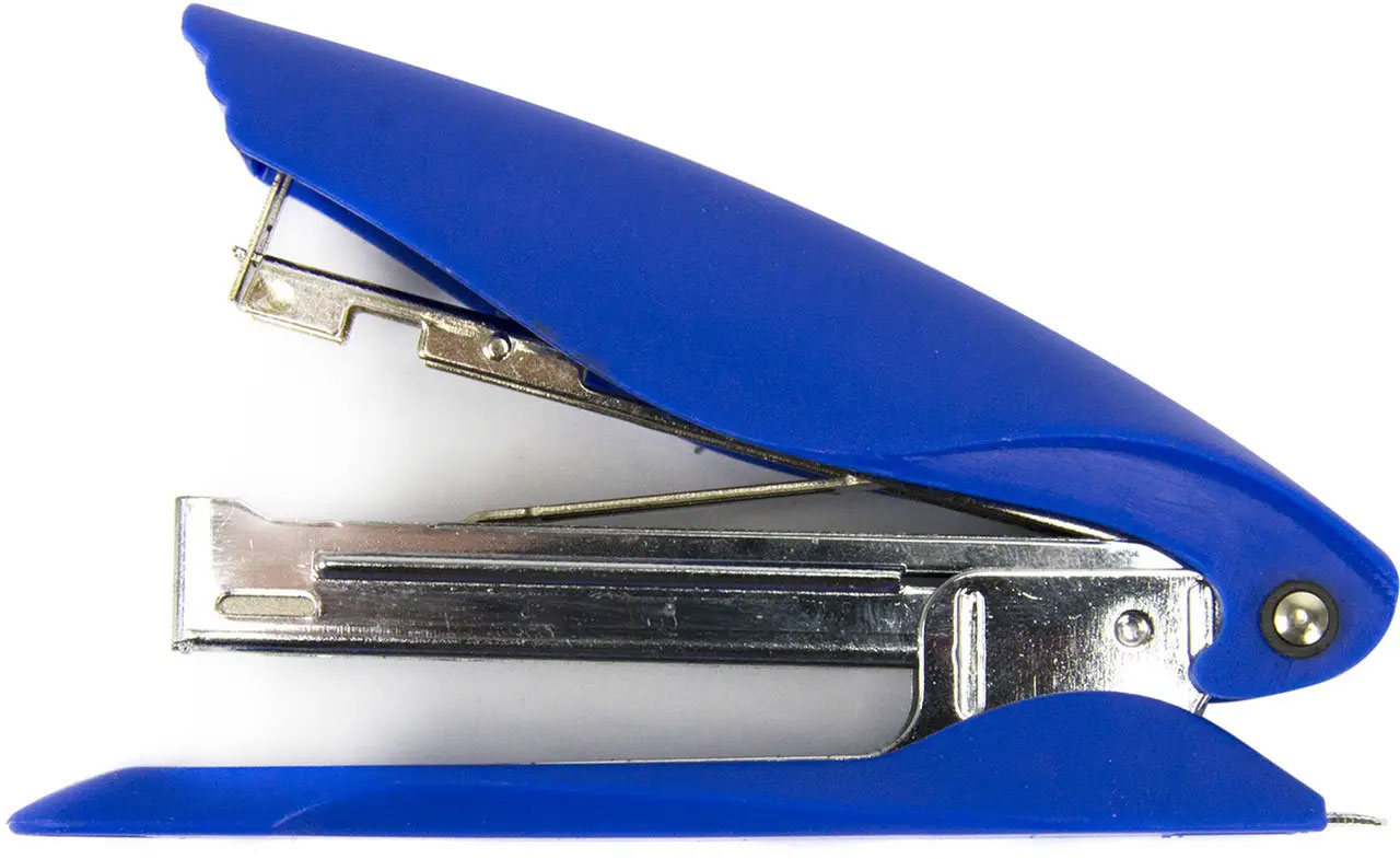 Степлер №10(10/5) Ultra, 12л., глубина 55мм., пластик., син. Axent - фото 2