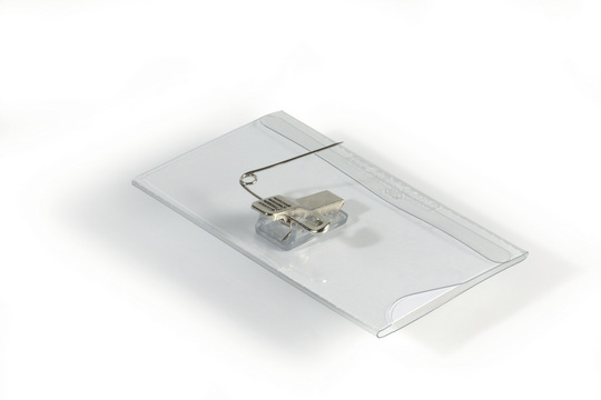 Бейдж горизонтальный 90*54мм., с комби-зажимом Durable - фото 4