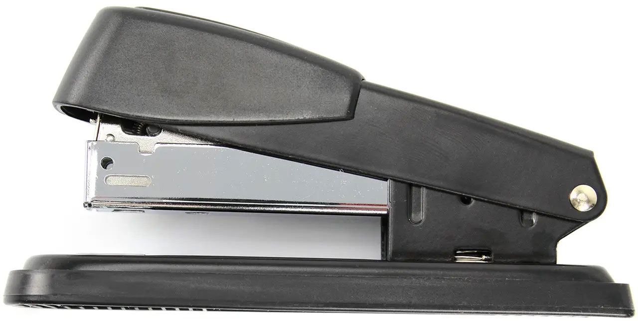 Степлер 24/6, 20л., металлический, черн. NORMA - фото 3