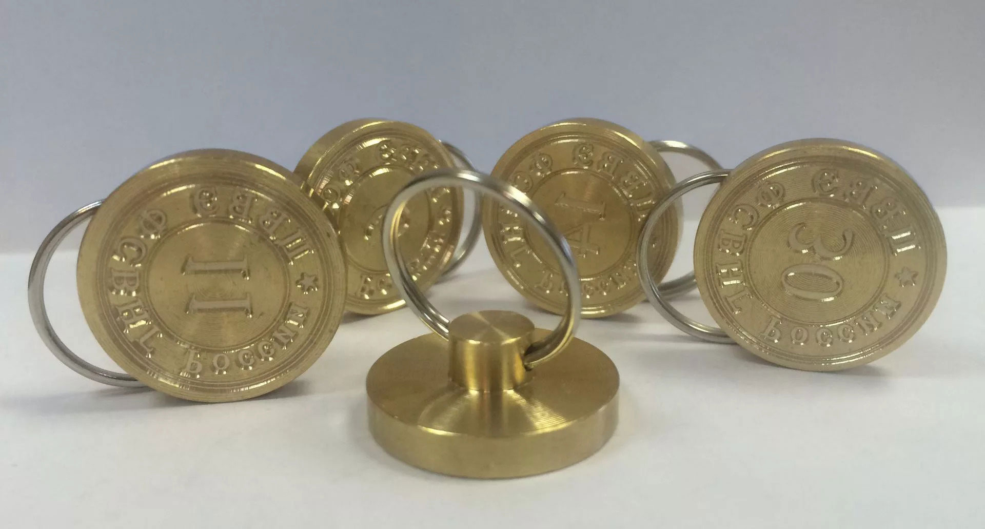 Пломбір під пластилін, діаметр 30мм. з гравіюванням Україна - фото 1