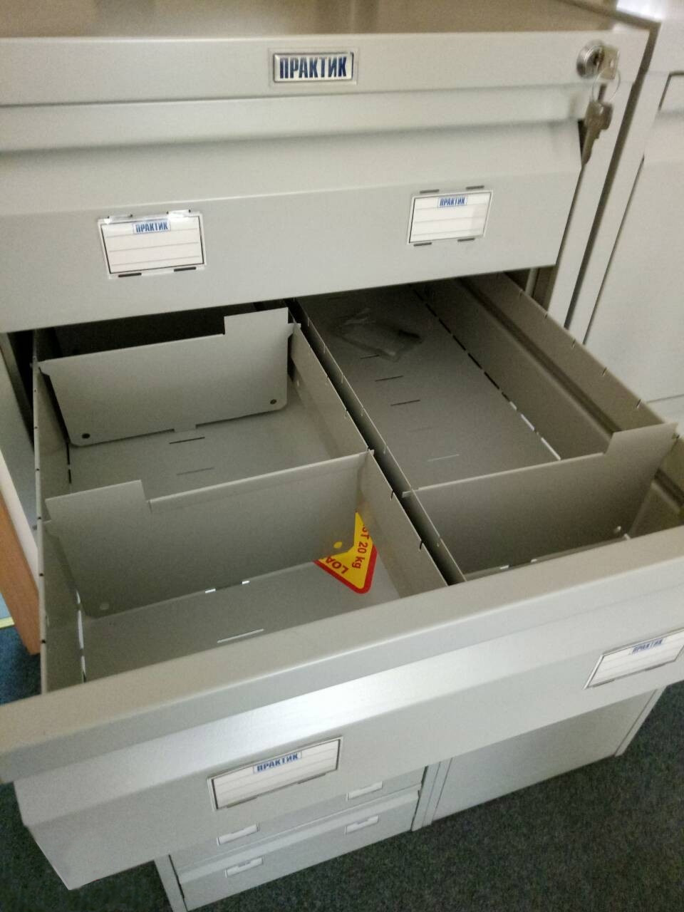 Шкаф картотечный, для подвесных файлов 7 ящиков, (1330*510*631мм.) метал., замок, серый Практик - фото 3