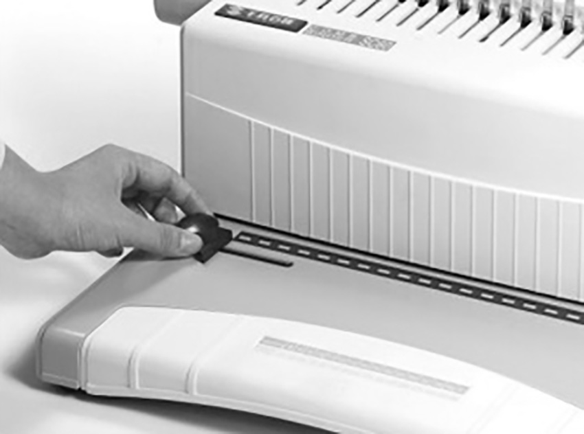 Біндер для пластикових пружин S60, до 450арк., діркопробивач на 15арк. D&Art - фото 4