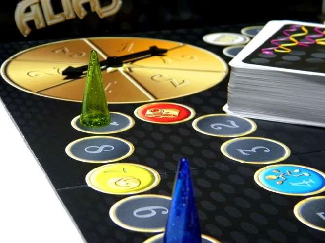 Настольная игра Alias Party (укр) TACTIK - фото 4