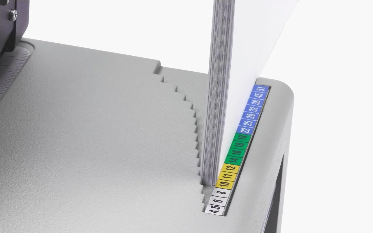 Переплетчик для пластиковых пружин CombBind C250 Pro до 450л., дырокол 20л. GBC - фото 4