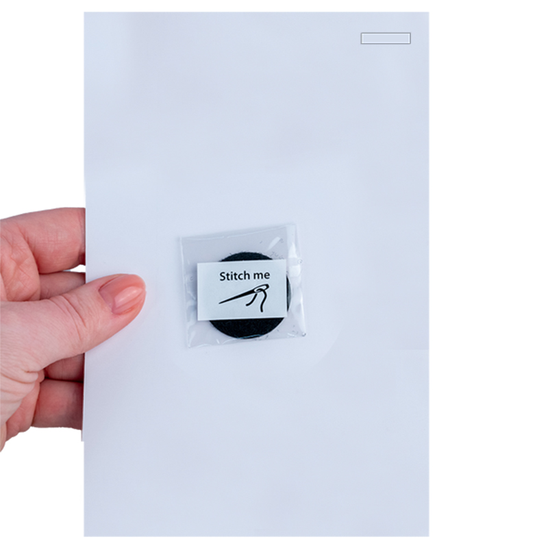 Набор бейдж на липучке и подвеска, 2 шт., 3010-3 Hello Kitty Kite - фото 1