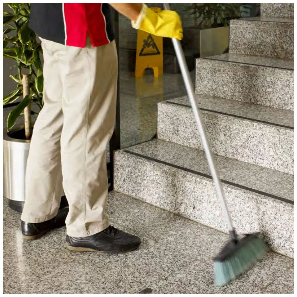 Ручка металлическая 138см., резьбовое крепление для щеток 