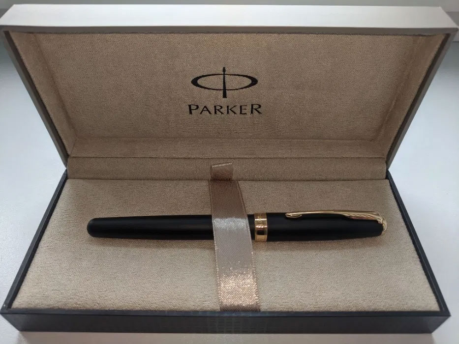 Ручка перова Sonnet Matte Black, чорна, оздоблення позолота 23К Parker - фото 5