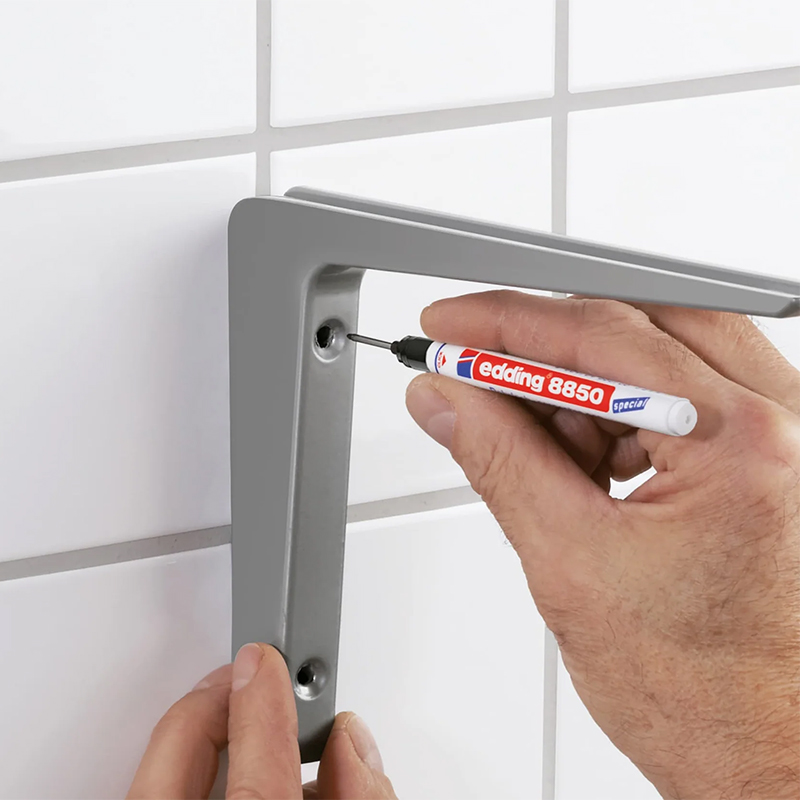 Маркер e-8850  для важкодоступних місць Edding - фото 1