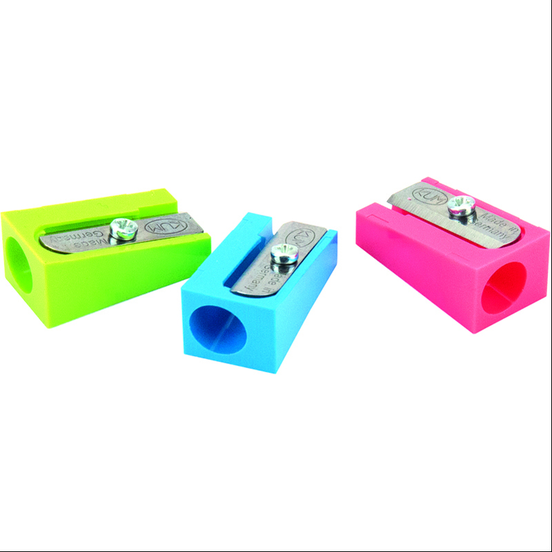 Точилка пластиковая, клиновидная форма 100-K, ассорт. KUM - фото 1