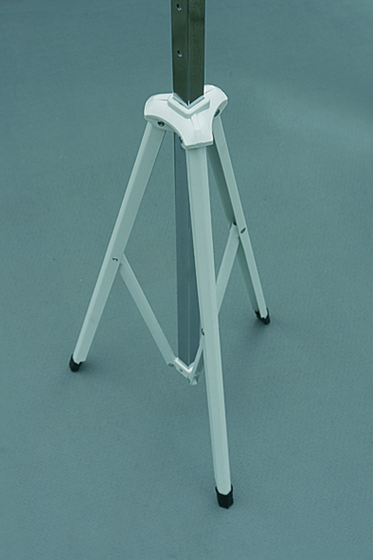 Екран для проектора на тринозі Profi Mobile, 124х124см. 2x3 - фото 5