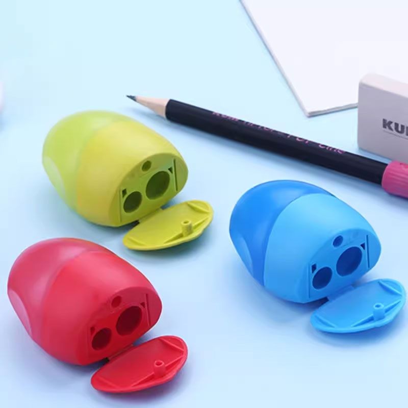 Точилка пластиковая с контейнером 