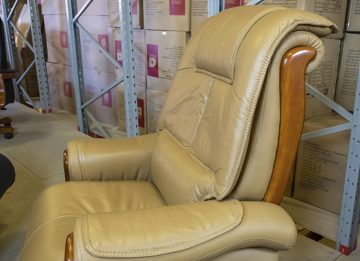 Кресло для руководителя Вольтер EX RL, беж. АКЛАС - фото 7