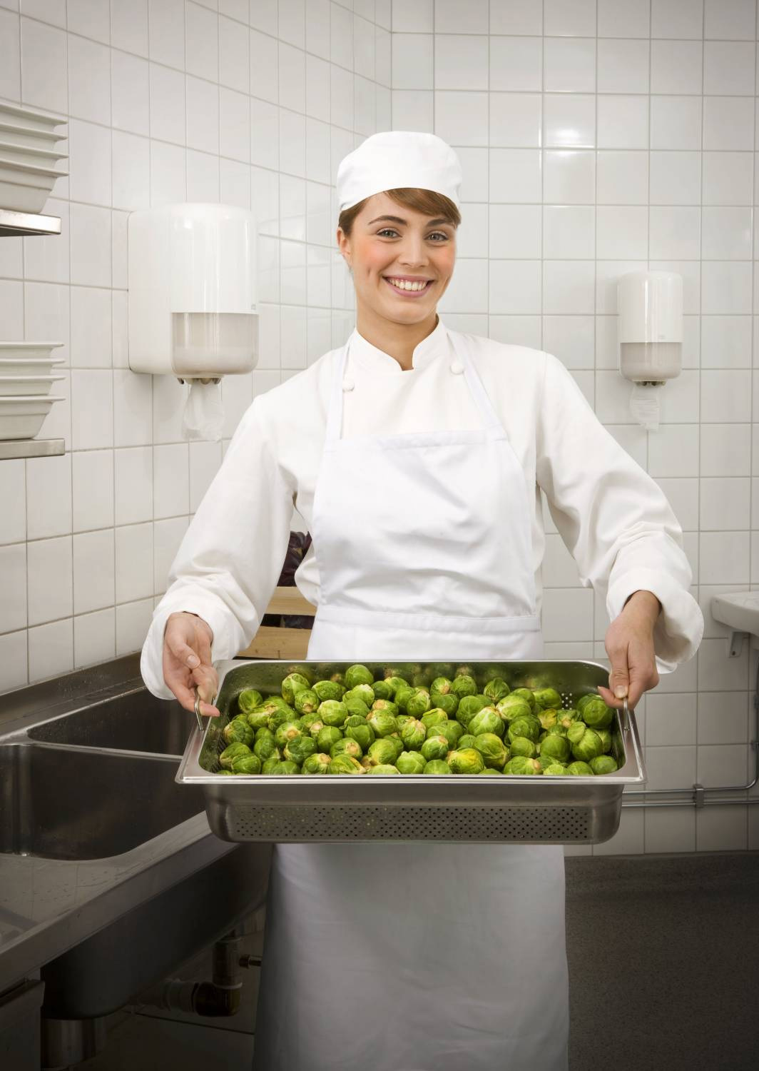 Диспенсер для полотенец в рулонах с центральной вытяжкой Elevation, пластик, Мини, (M1), черн. Tork - фото 4