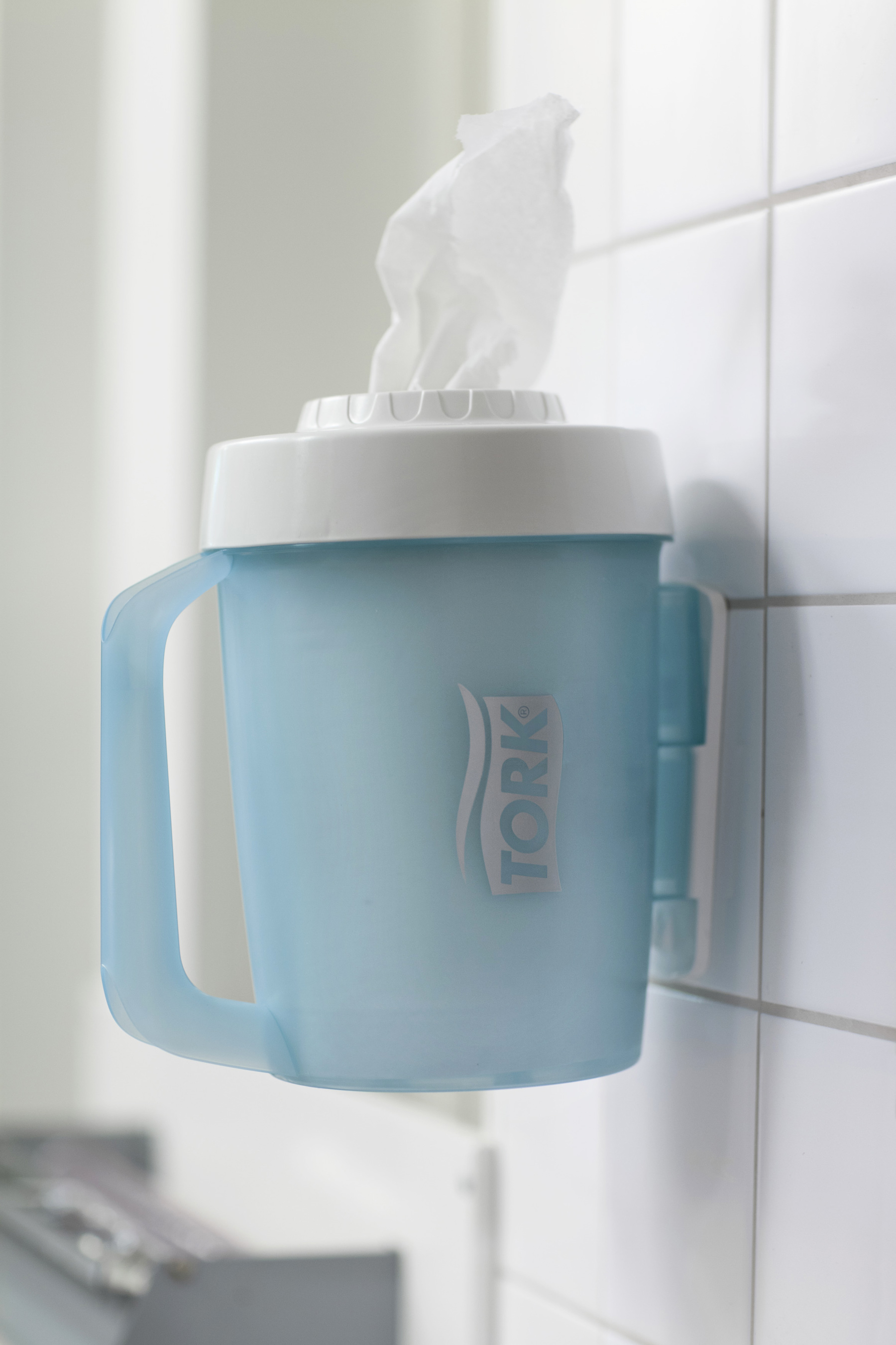 Диспенсер для полотенец в рулонах с центр/вытяжкой, переносной, пластик, Performance, (M1), голуб. Tork - фото 3