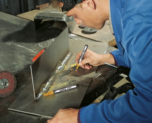 Маркер лакуючий 790, круглий наконечник 2-3мм., чорн. Edding — фото 7