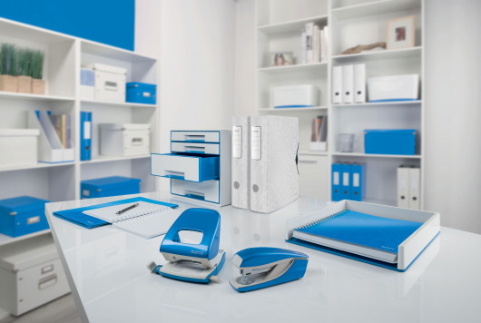 Дырокол на 2 отверстия, до 30 листов Wow, металлический син. LEITZ - фото 7