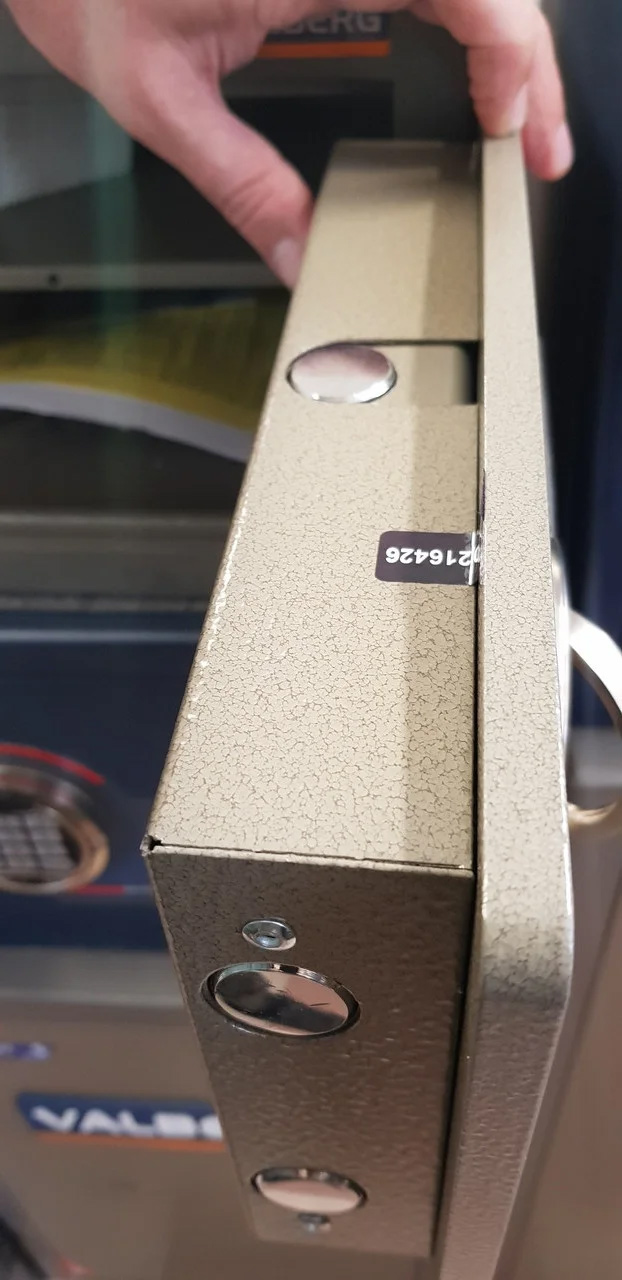 Сейф взломостойкий (250*360*310мм.) электронный кодовый замок, 1 полка, 1 класс, ASК-25 EL, коричн. Valberg - фото 5